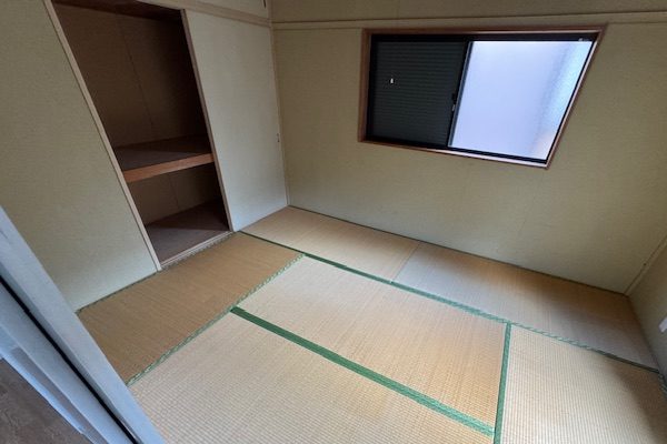 神奈川県横浜市青葉区の空っぽになった和室