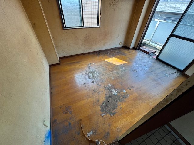 神奈川県川崎市幸区 ゴミが片付けられてすっきりした部屋